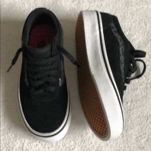 New Vans 11.5 toddler cute!
